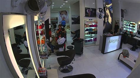 Salon De Coiffure Le Doigte in Grand